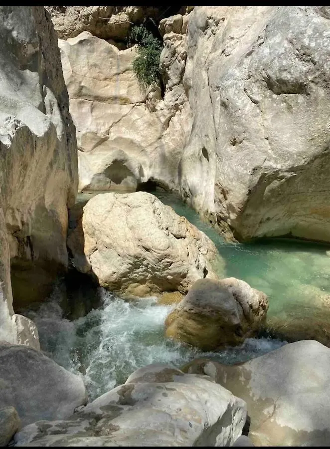Appartement 3 Pieces Dans Maison Individuelle Entre Mer Et Montagnes Bouyon 0*,  France