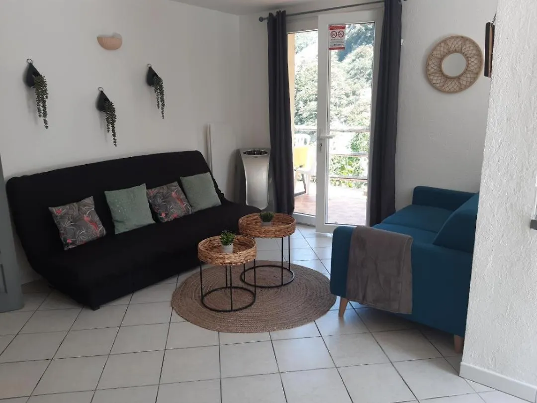 Appartement 3 Pieces Dans Maison Individuelle Entre Mer Et Montagnes Bouyon France