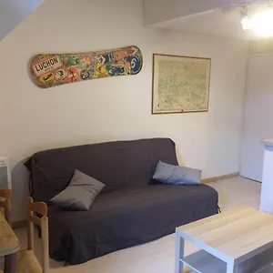 https://duplex-t2-cabine-aux-pieds-du-tlcabine-avec-parking.midi-pyreneeshotels.com