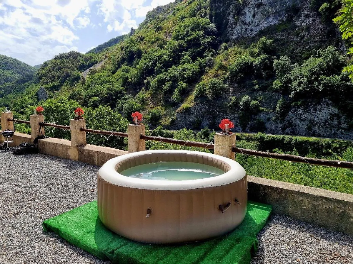 Appartement 3 pièces dans maison individuelle entre mer et montagnes Bouyon
